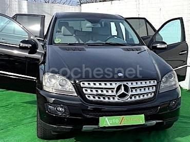 Usado Mercedes ML320 Edition 1 224 CV (164 kW) 2008 Negro SUV