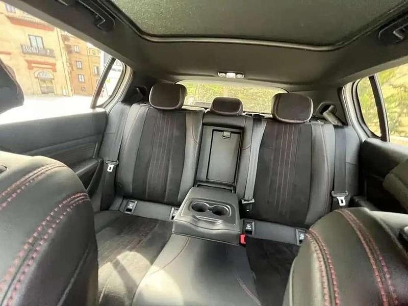 Usado Peugeot 308 GT-line 131 HP (96 kW) 2015 Branco Citadino