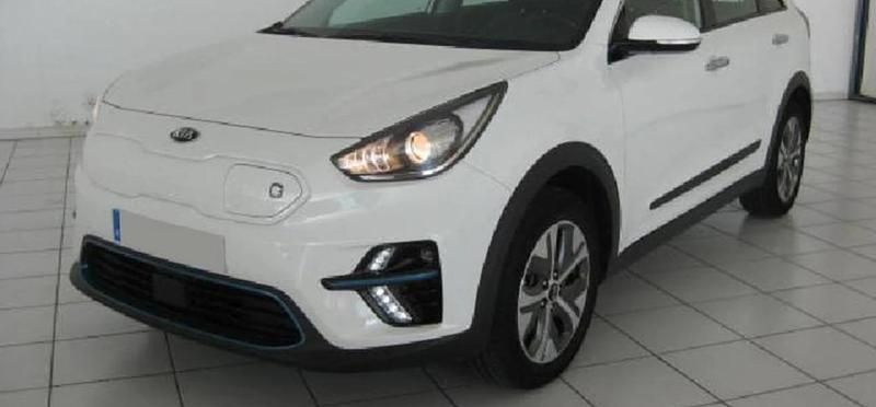 Usado Kia Niro 150 kW (204 HP) 2019 Branco SUV