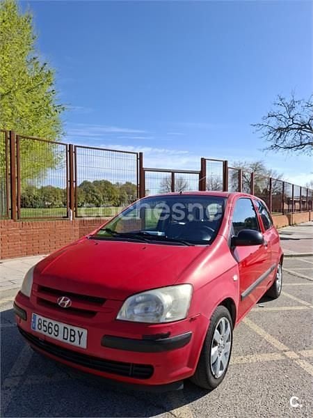 Usado Hyundai Getz 63 CV (46 kW) 2004 Rojo Utilitario