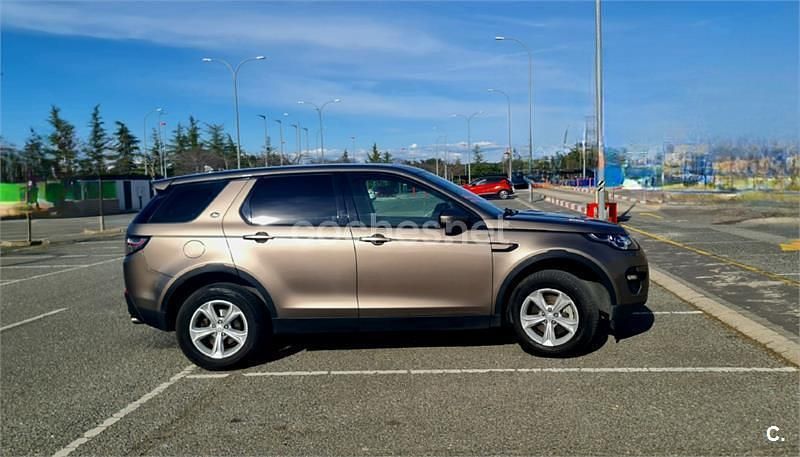 Usado Land Rover Discovery Sport SE 150 CV (110 kW) 2016 Beige SUV