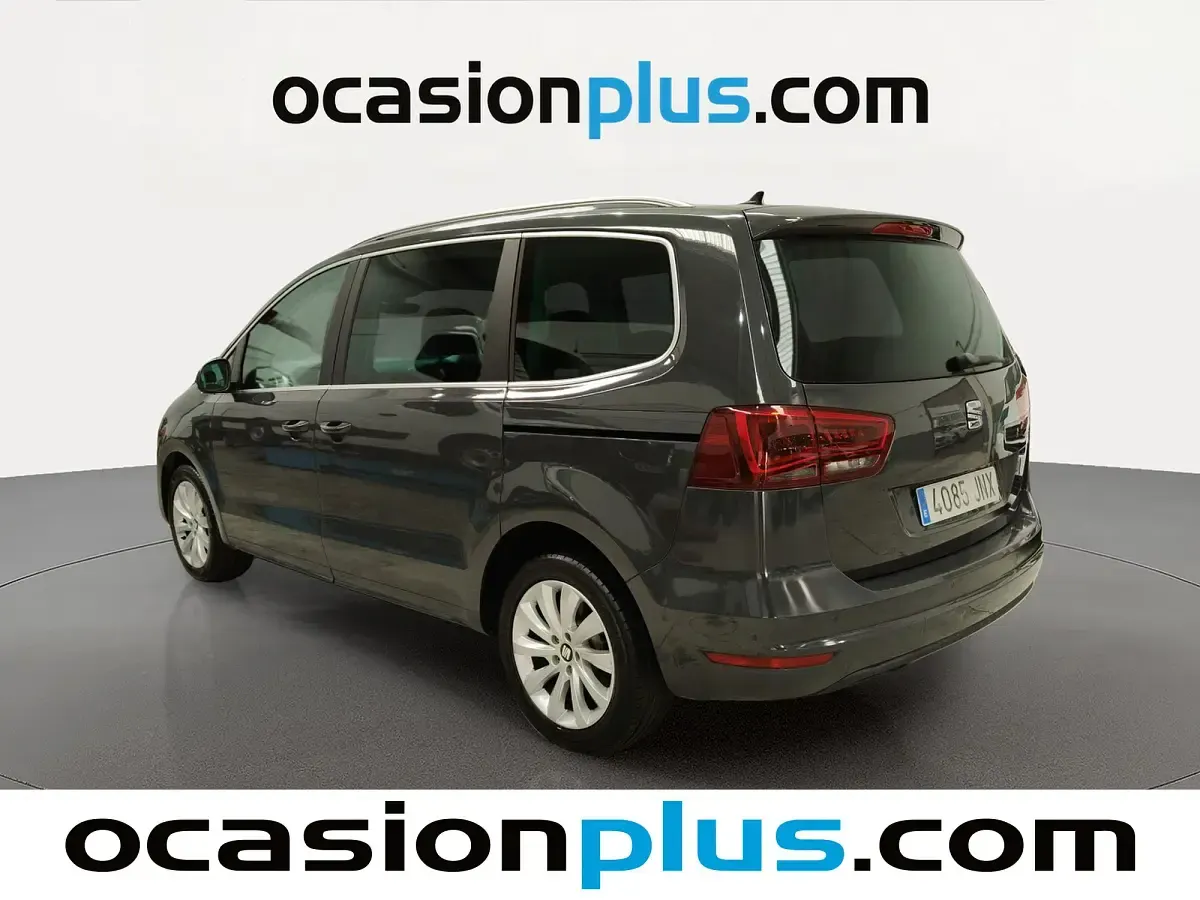 Usado Seat Alhambra Ecomotive 150 CV (110 kW) 2016 Gris Monovolumen