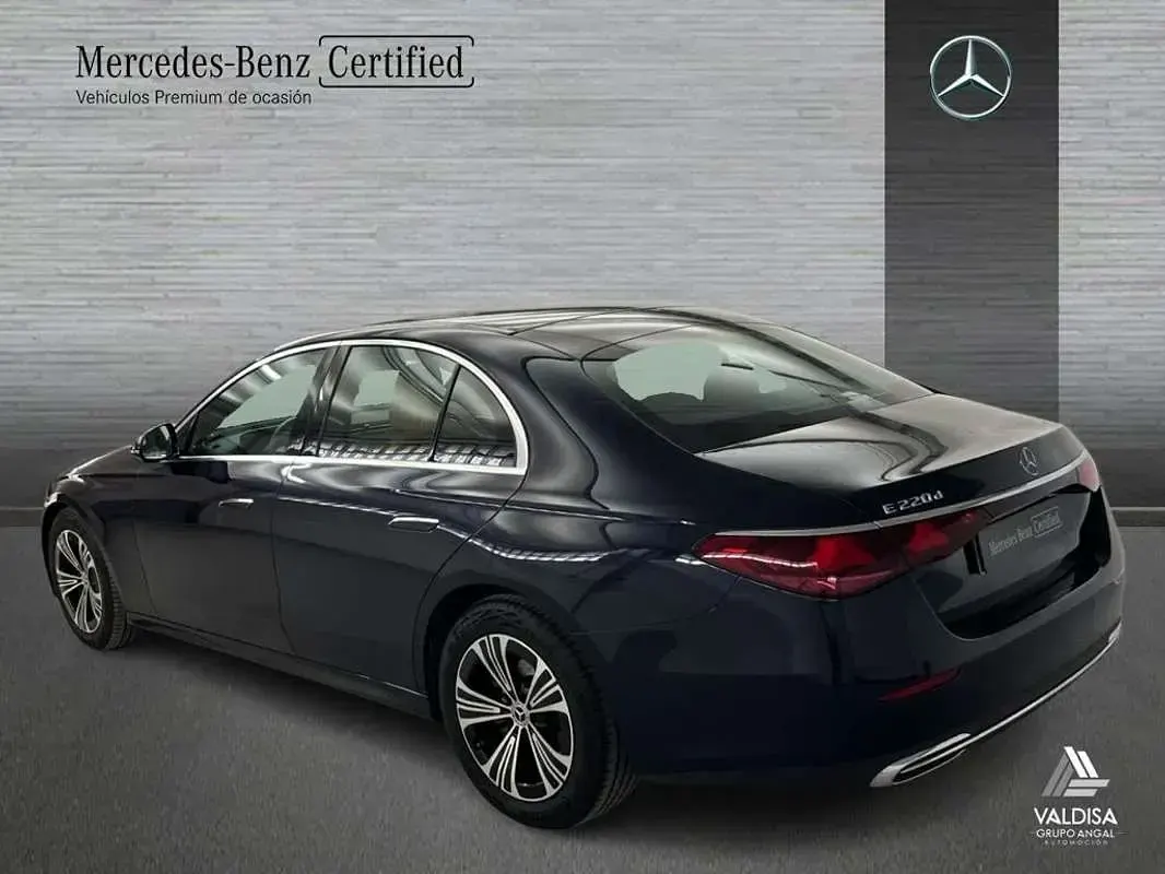 Usado Mercedes E220 197 CV (144 kW) 2024 Berlina