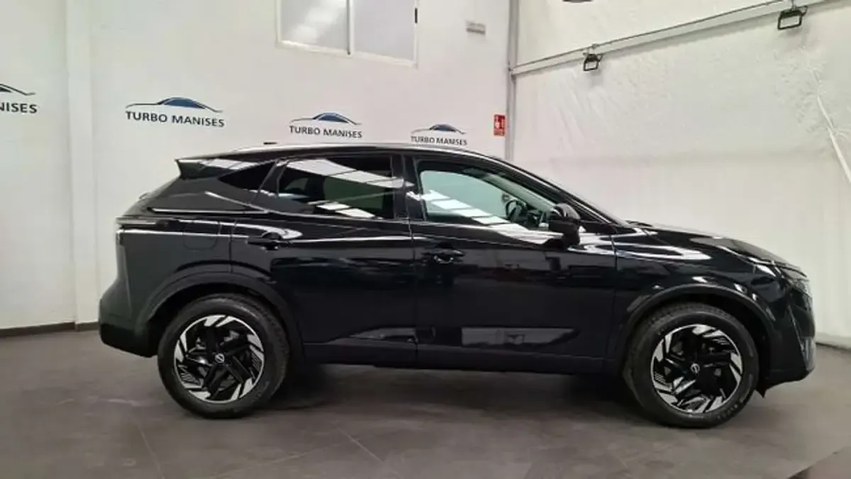 Usado Nissan Qashqai N-Connecta 140 CV (102 kW) 2025 Negro SUV