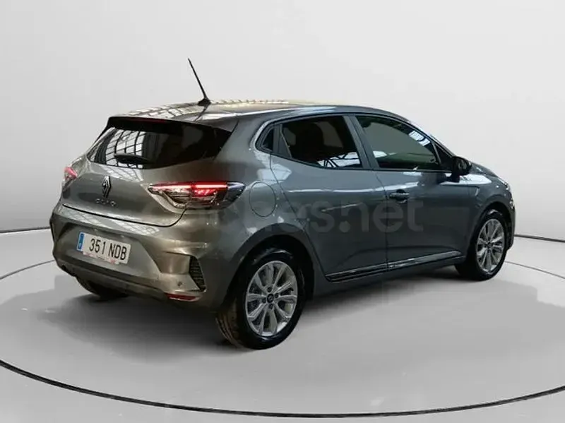 Begagnad Renault Clio V Evolution 100 HK (73 kW) 2025 Grå Sedan