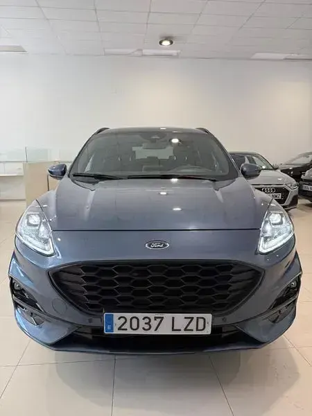 Usado Ford Kuga ST-Line 150 CV (110 kW) 2022 Azul SUV