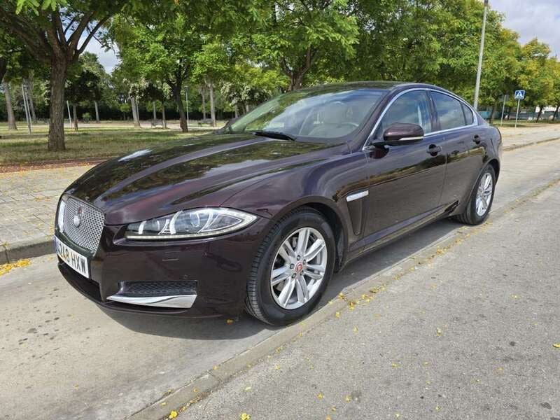 Granate Usado 2014 Jaguar XF Premium Luxury Berlina | 13.599 € (Precio justo) - Imagen 1/4