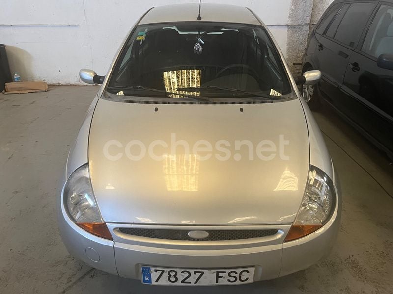 Gris / plata Usado 2007 Ford Ka Collection Utilitario | 2850 € (Precio justo) - Imagen 1/4