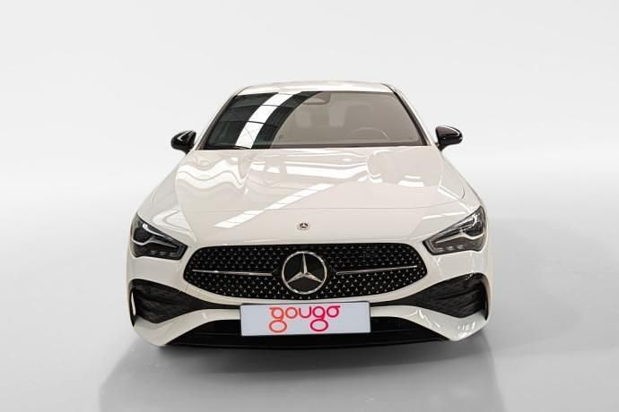 Usado Mercedes CLA250e 218 CV (160 kW) 2024 Berlina