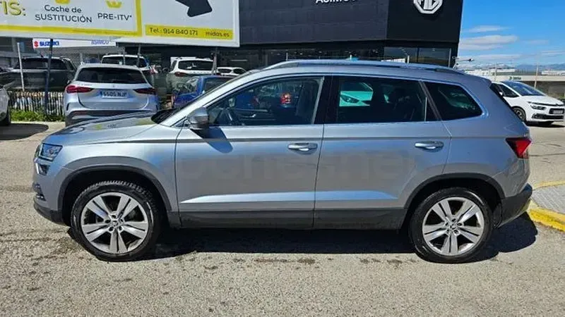 Usado Skoda Karoq Style 150 CV (110 kW) 2018 Gris / plata SUV