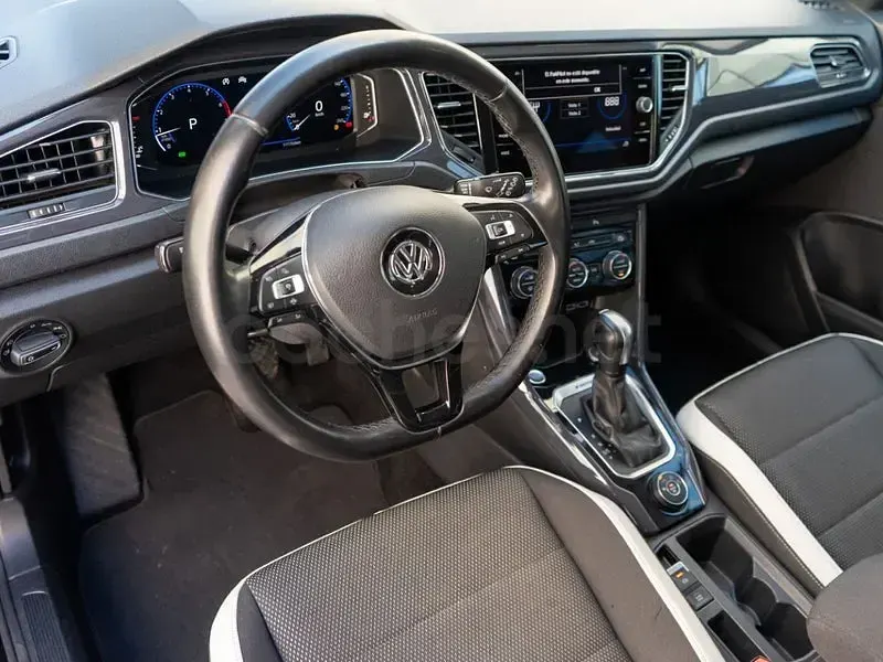 Usado VW T-Roc Sportline 190 CV (139 kW) 2020 Negro SUV