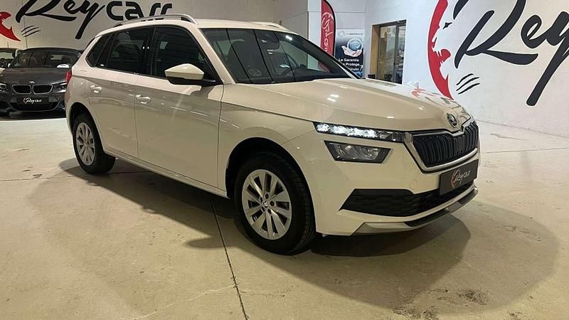 Usado Skoda Kamiq Ambition 110 CV (80 kW) 2023 Blanco SUV