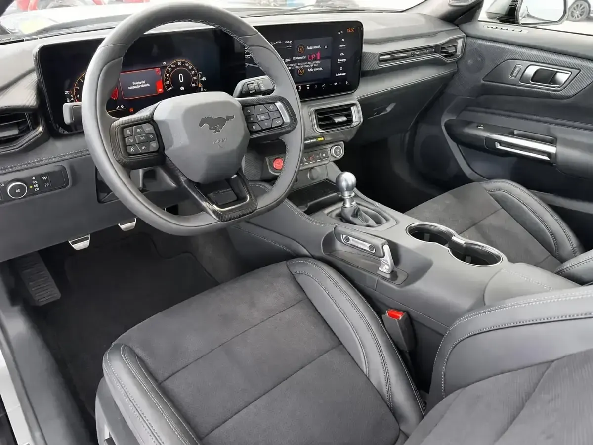 Usado Ford Mustang Dark Horse 460 CV (338 kW) 2025 Gris Coupe