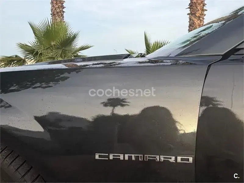 Usado Chevrolet Camaro 405 CV (297 kW) 2015 Negro Descapotable