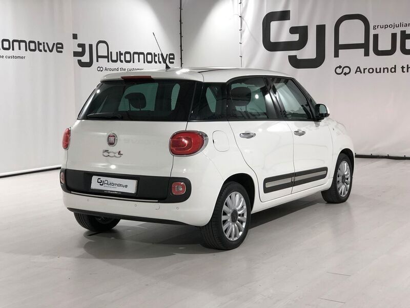 Usado Fiat 500L Lounge 85 CV (62 kW) 2015 Blanco Monovolumen