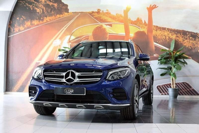 Usado Mercedes GLC250 204 CV (150 kW) 2019 Azul SUV