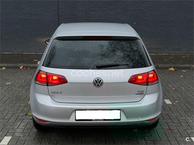 Usado VW Golf VII Edition 105 CV (77 kW) 2014 Gris / plata Berlina