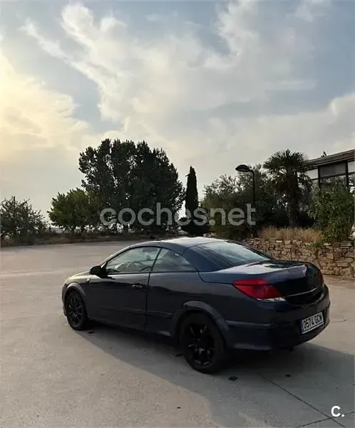 Usado Opel Astra Cosmo 150 CV (110 kW) 2008 Azul Descapotable
