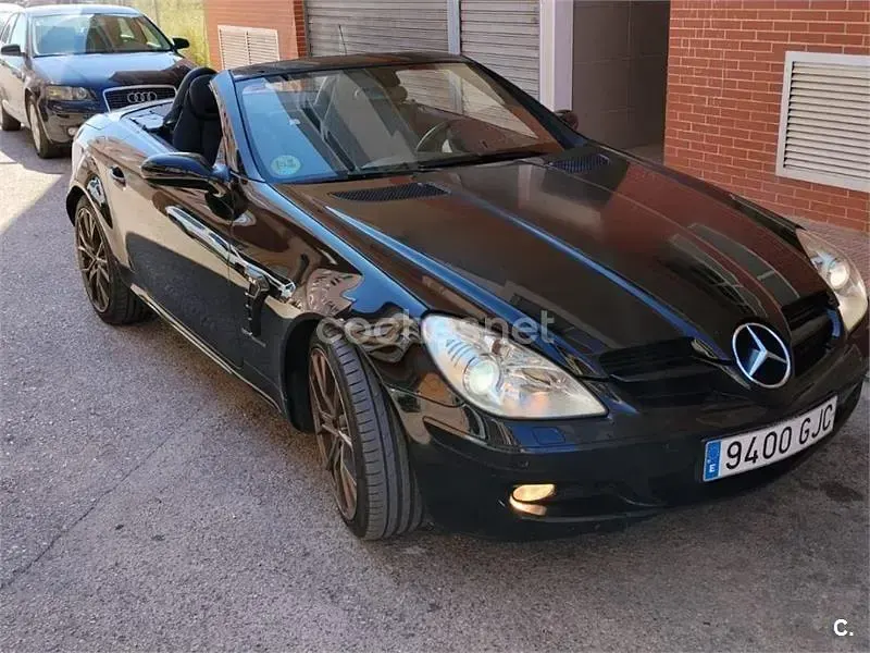 Usado Mercedes SLK200 163 CV (119 kW) 2008 Negro Descapotable