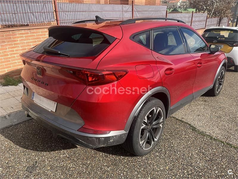 Usado Cupra Formentor 150 CV (110 kW) 2022 Granate SUV