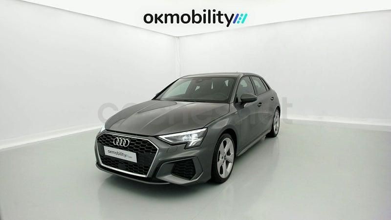 Usado Audi A3 S-Line 150 CV (110 kW) 2024 Gris / plata Berlina