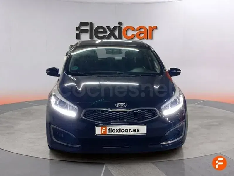 Usado Kia ProCeed 100 CV (73 kW) 2018 Negro Berlina