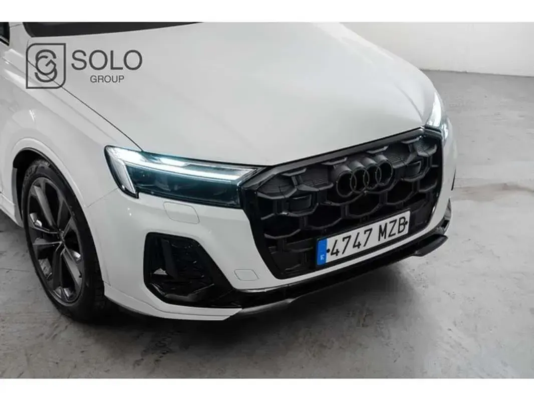 Usado Audi Q7 Ambiente 231 CV (169 kW) 2025 Blanco SUV