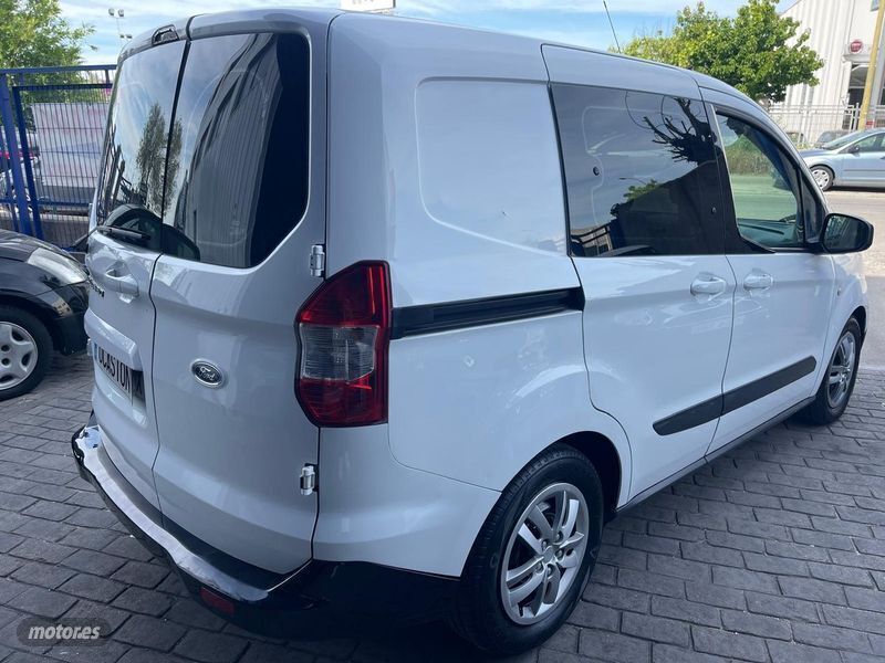 Usado Ford Tourneo Connect 2019 Blanco Monovolumen