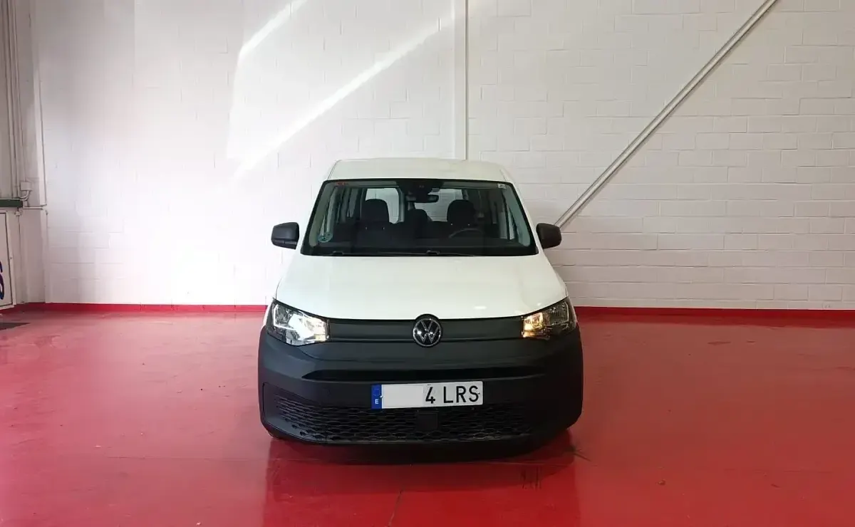 Usado VW Caddy 102 CV (75 kW) 2021 Blanco Monovolumen