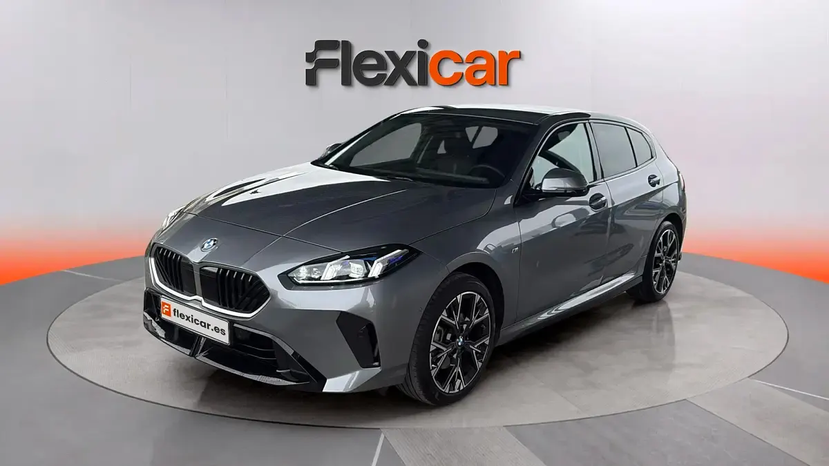 Usado BMW 118 150 CV (110 kW) 2025 Gris Utilitario