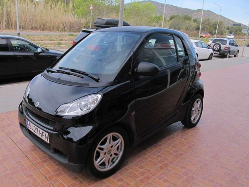Usado Smart ForTwo Coupé 61 CV (44 kW) 2011 Negro Coupe