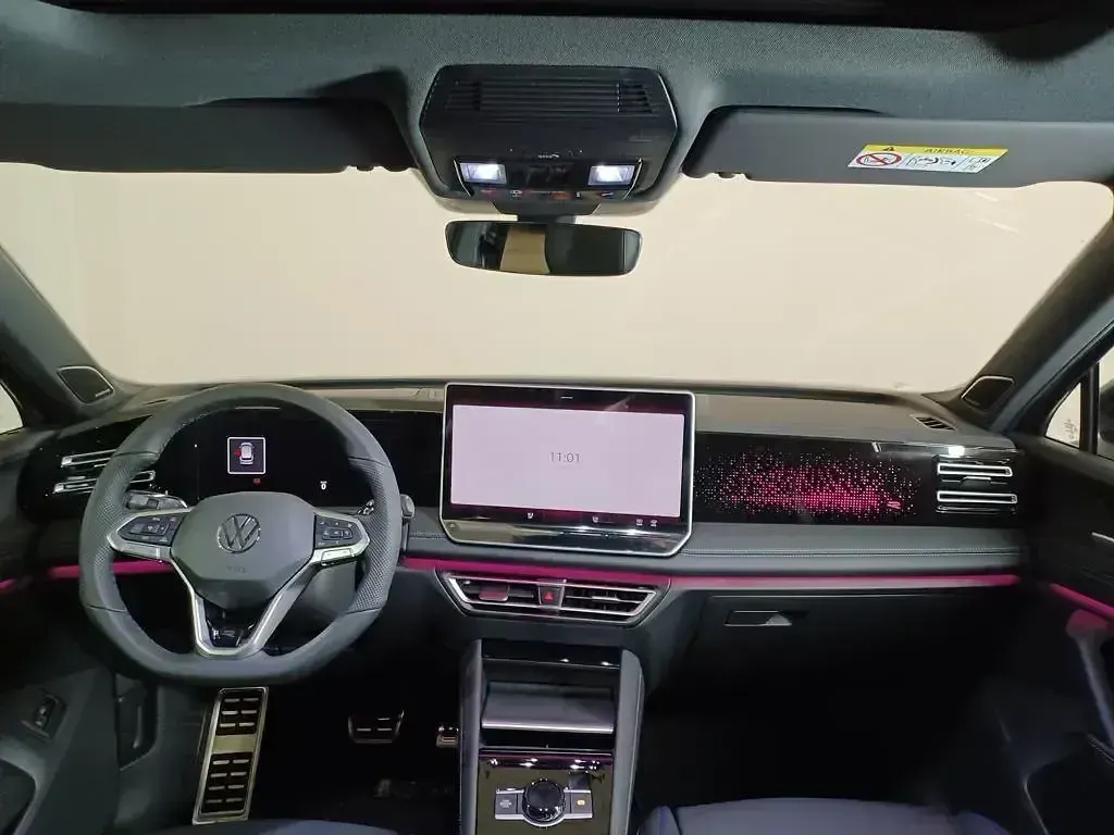 Usado VW Tiguan R-line 193 CV (141 kW) 2024 Gris SUV