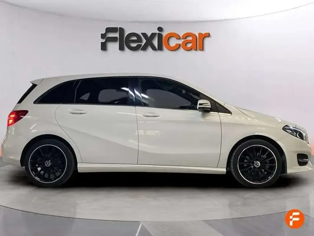Usado Mercedes B200 136 CV (100 kW) 2017 Blanco Utilitario