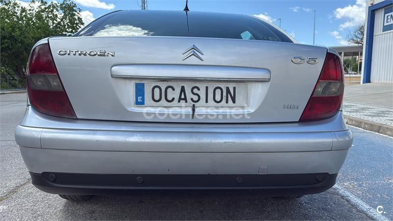 Usado Citroën C5 110 CV (80 kW) 2003 Gris / plata Berlina