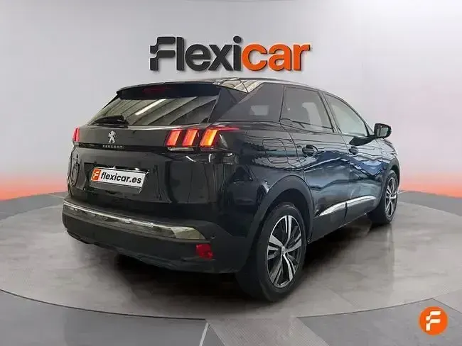 Usado Peugeot 3008 Allure 130 CV (95 kW) 2023 Negro SUV