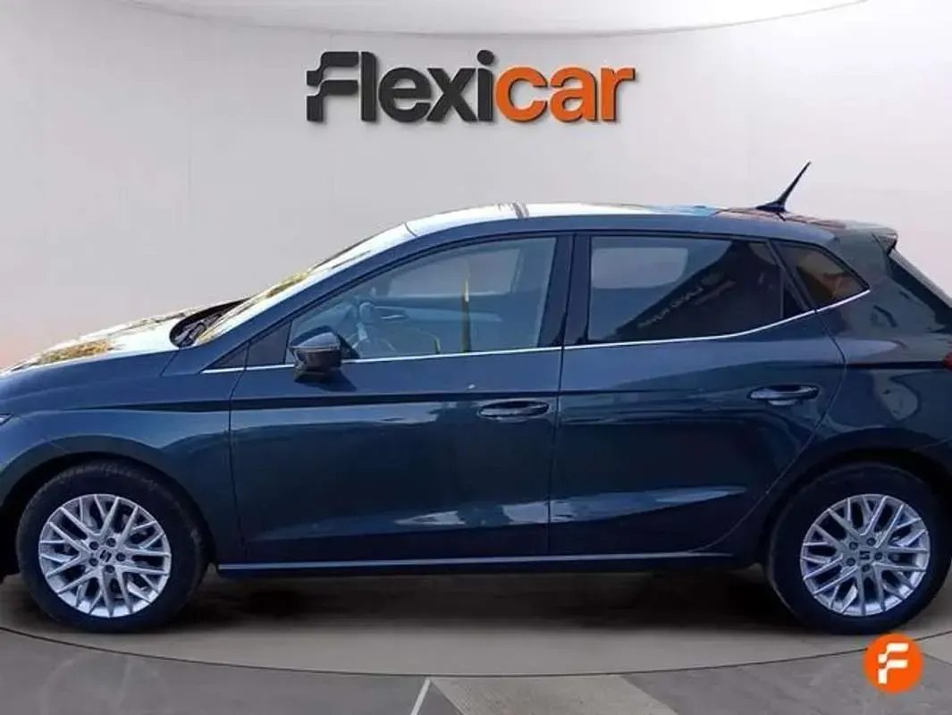 Usado Seat Ibiza 116 CV (85 kW) 2024 Gris Utilitario