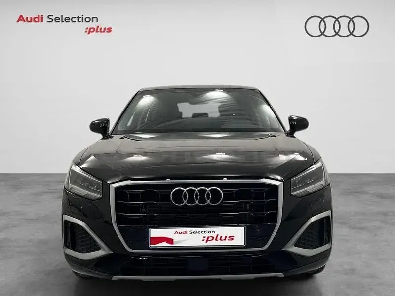 Usado Audi Q2 Advanced Plus 116 CV (85 kW) 2025 Negro SUV