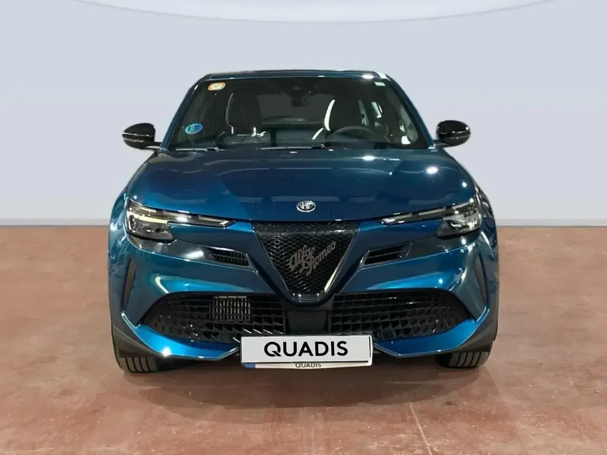 Usado Alfa Romeo Junior 136 CV (100 kW) 2025 Blanco SUV