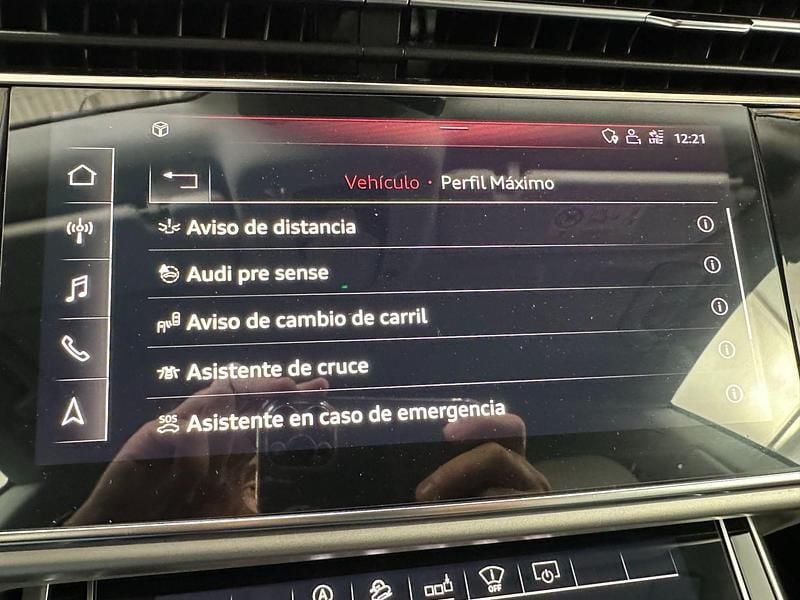Usado Audi Q8 286 CV (210 kW) 2020 Gris SUV