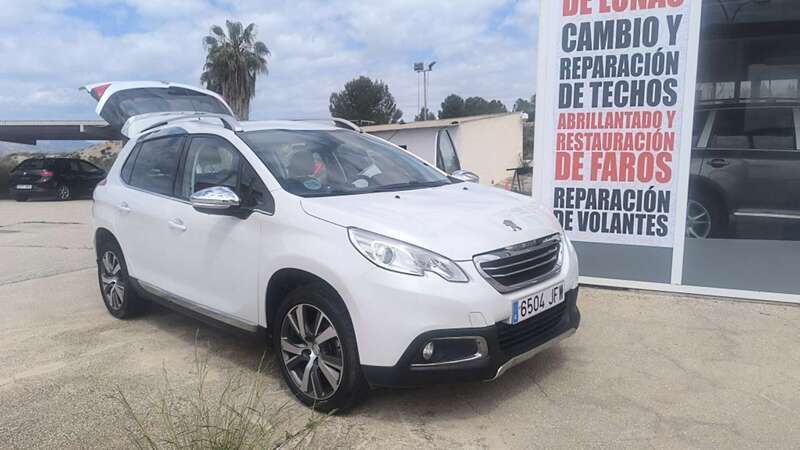 Blanco Usado 2015 Peugeot 2008 Crossway SUV | 8200 € (Buen precio) - Imagen 1/4