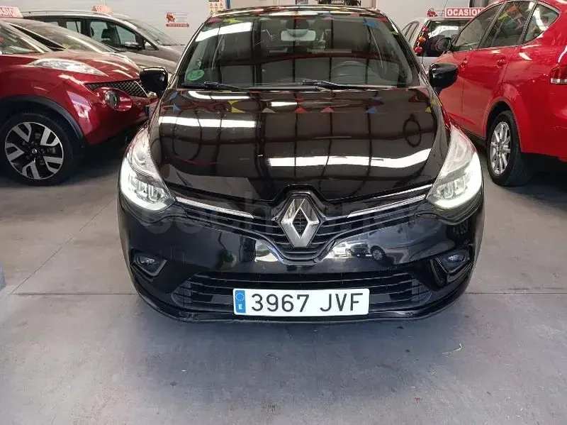 Usado Renault Clio IV LIMITED 90 CV (66 kW) 2016 Negro Berlina