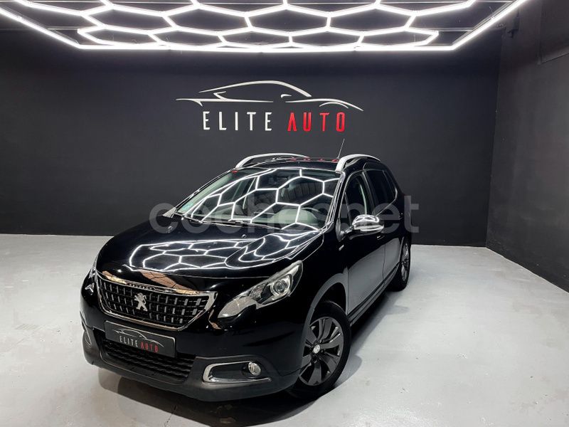 Negro Usado 2019 Peugeot 2008 Signature Sky SUV | 9999 € (Precio justo) - Imagen 1/4