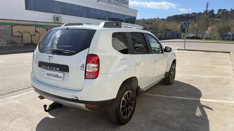Occasion Dacia Duster Black Shadow 110 ch (80 kW) 2016 Blanc SUV