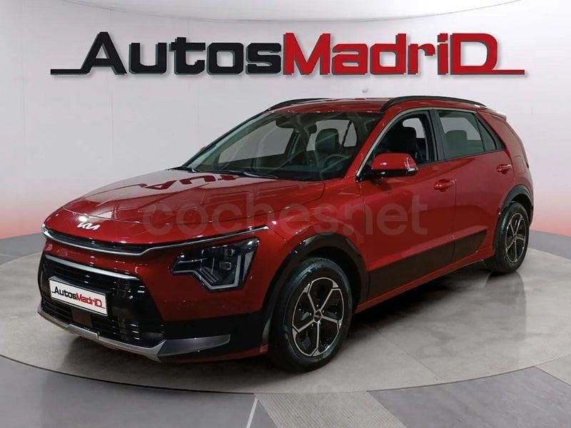 Usado Kia Niro 129 CV (94 kW) 2025 Rojo SUV