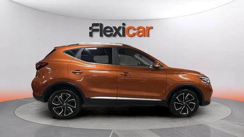 Usado MG ZS Luxury 111 CV (81 kW) 2022 Naranja SUV