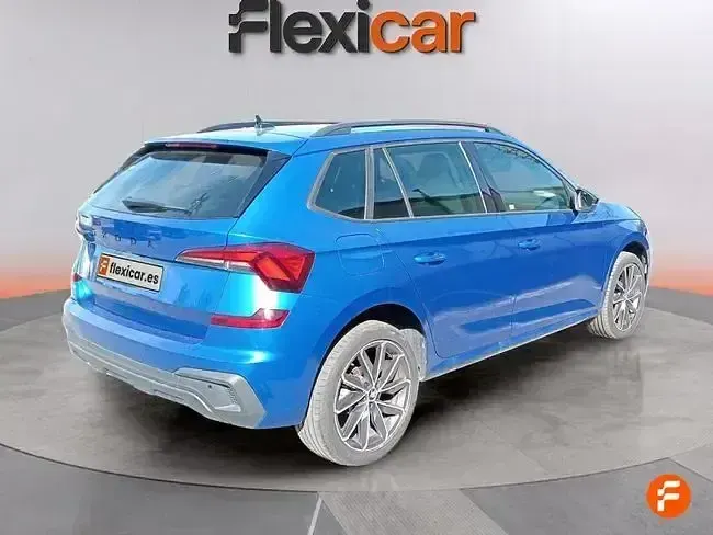 Usado Skoda Kamiq Sport 150 CV (110 kW) 2025 Azul SUV