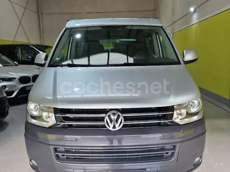 Usado VW Multivan Highline 180 CV (132 kW) 2014 Gris / plata Monovolumen