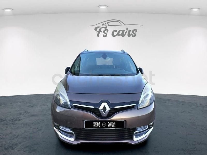 Usado Renault Grand Scénic III Dynamique 130 CV (95 kW) 2014 Marrón Monovolumen
