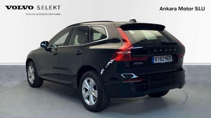Usado Volvo XC60 Core 199 CV (146 kW) 2022 Negro SUV