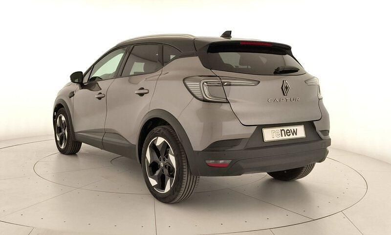Usado Renault Captur Techno 100 CV (73 kW) 2025 Gris SUV